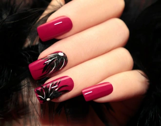 Gel manicure and detailed nail care service in Los Angeles